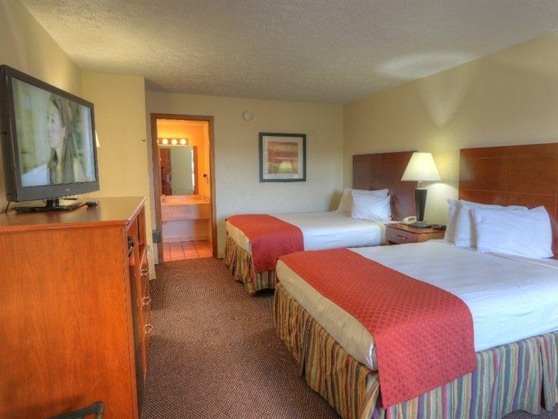 Days Inn By Wyndham Pigeon Forge South Екстериор снимка