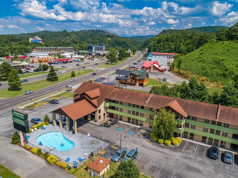 Days Inn By Wyndham Pigeon Forge South Екстериор снимка