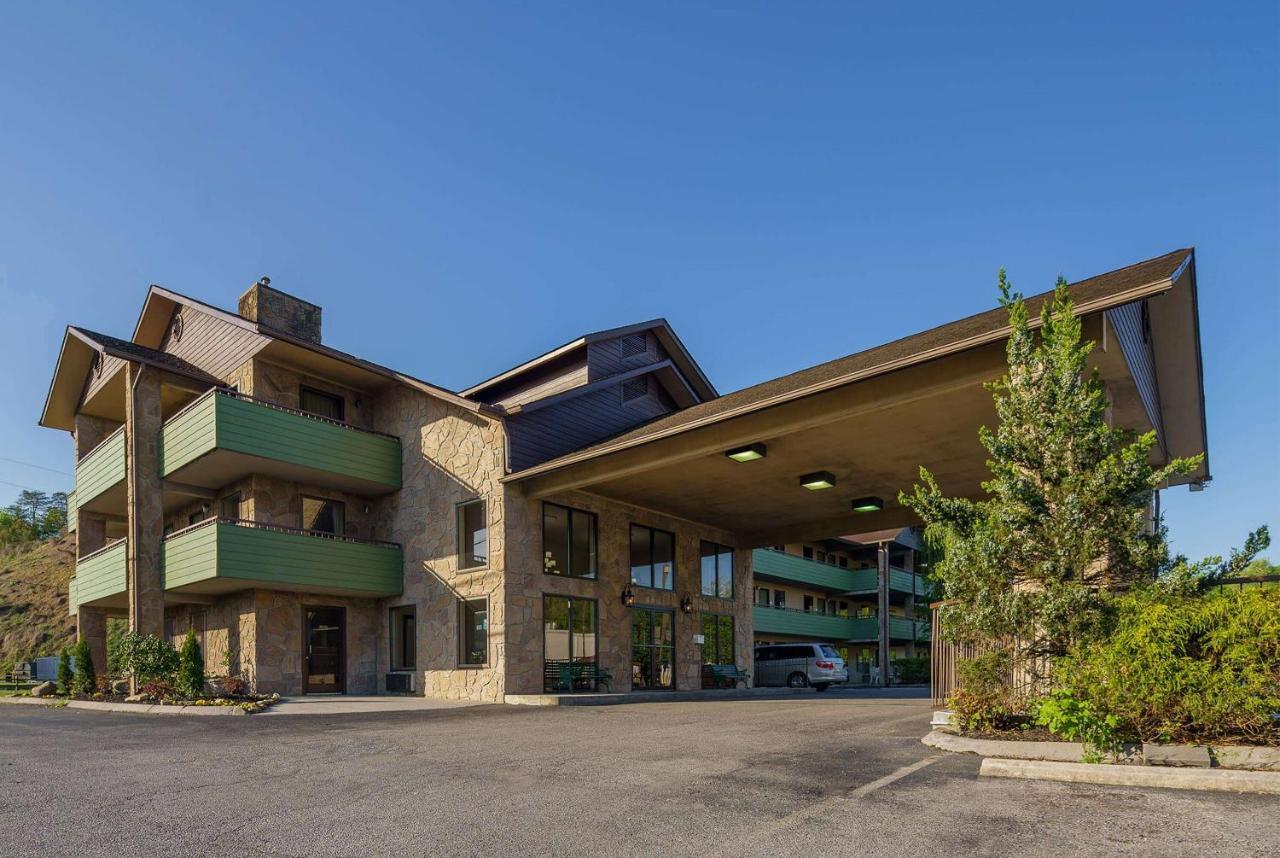 Days Inn By Wyndham Pigeon Forge South Екстериор снимка