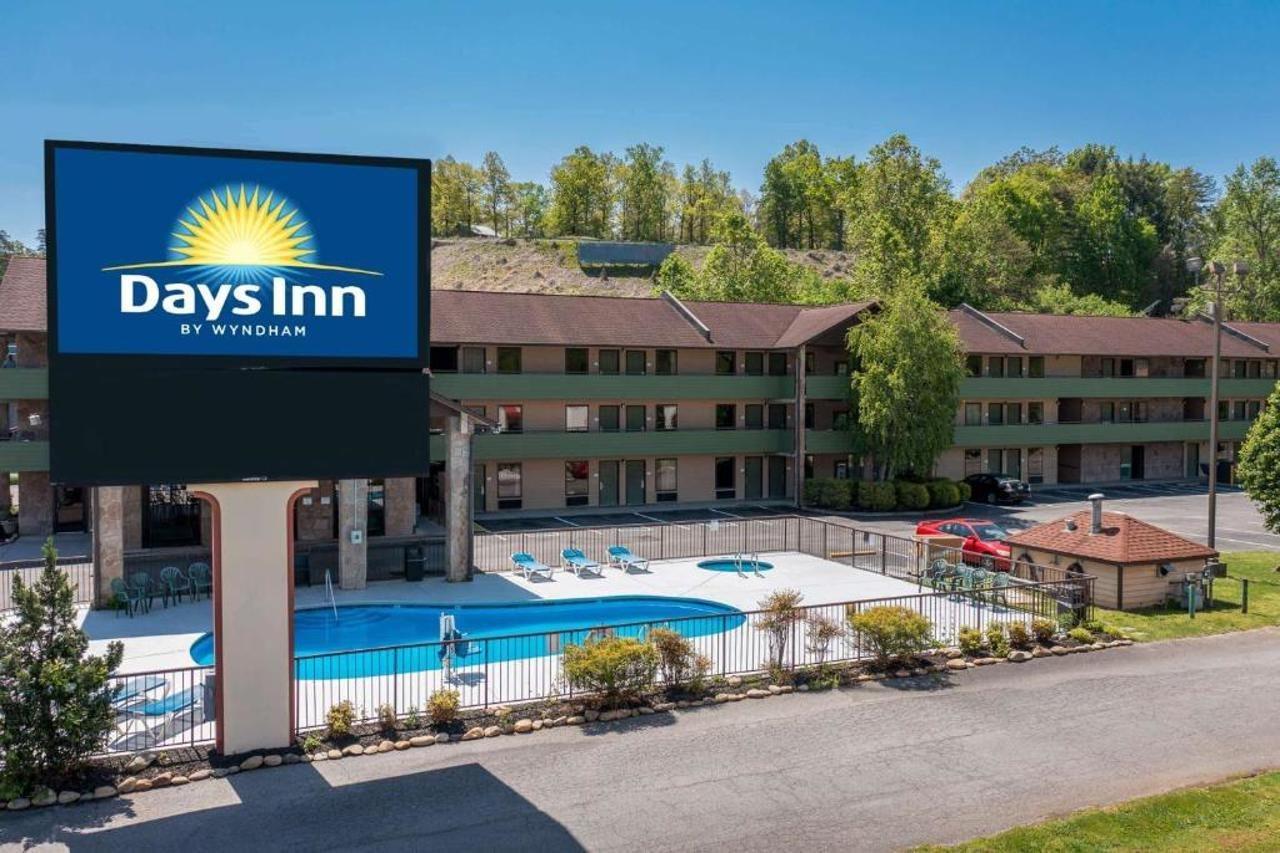 Days Inn By Wyndham Pigeon Forge South Екстериор снимка