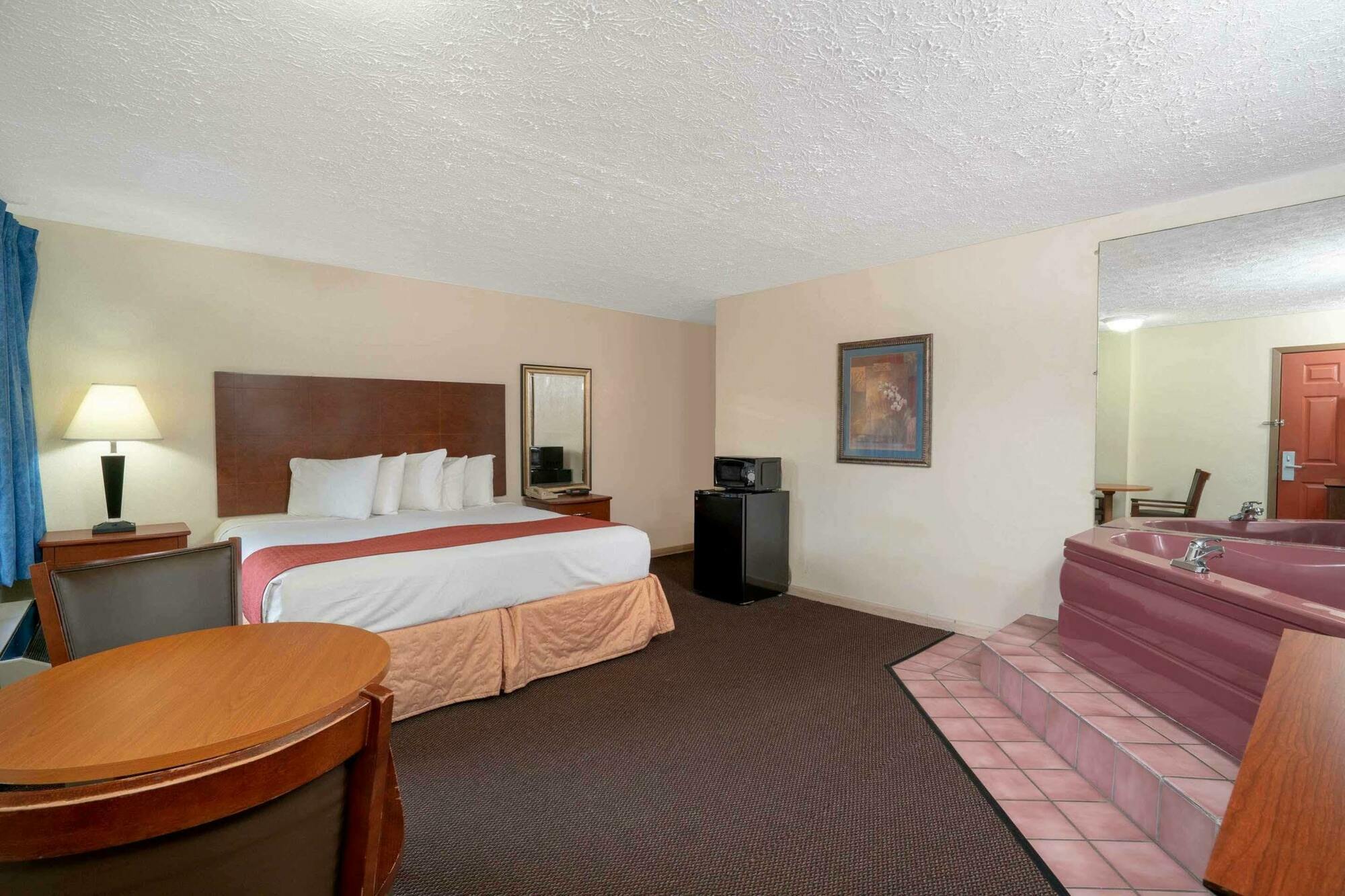 Days Inn By Wyndham Pigeon Forge South Екстериор снимка